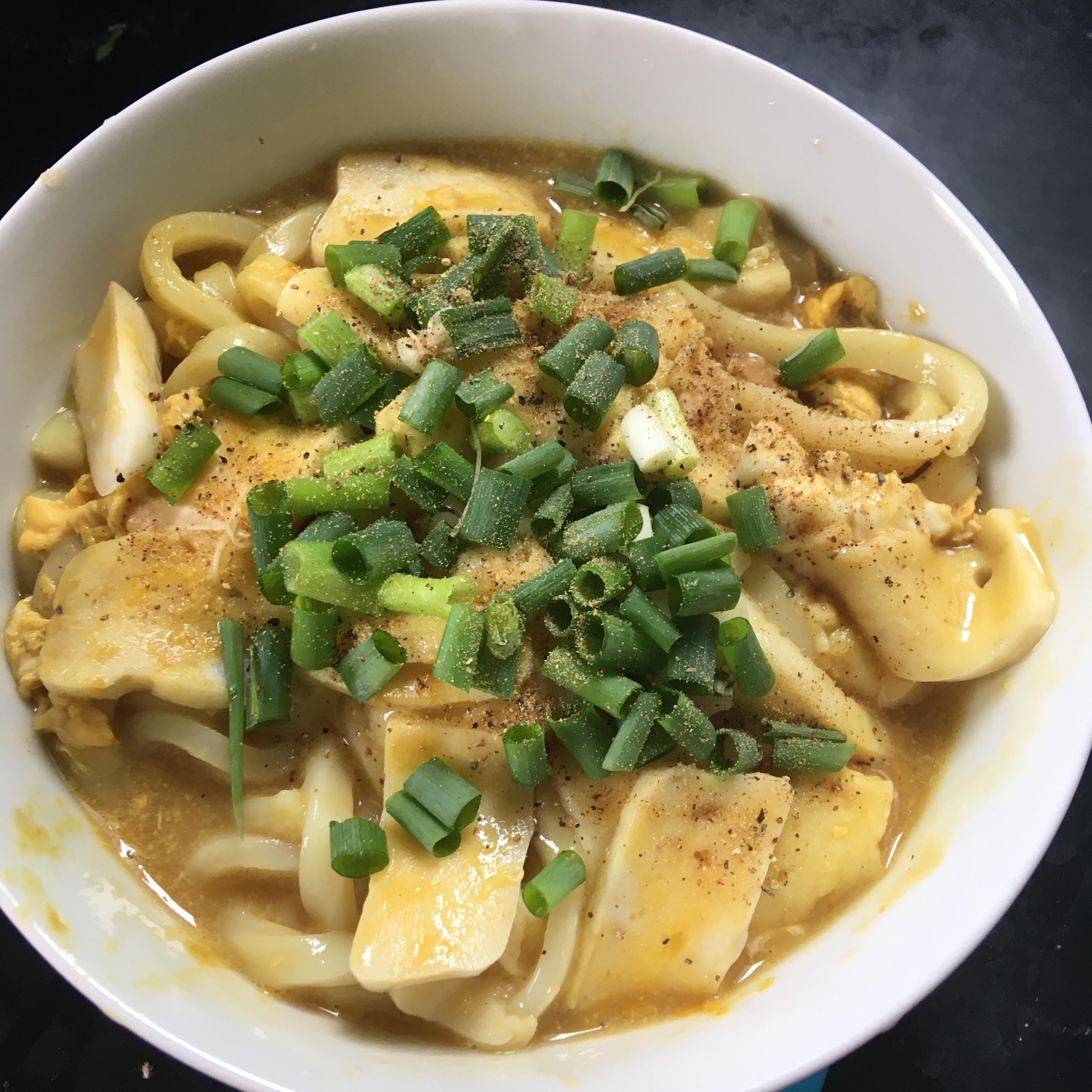 はんぺん、小ねぎの卵カレーうどん