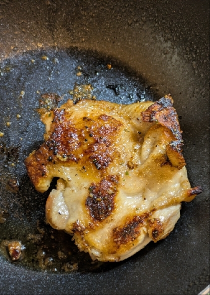 簡単！油不要、フライパンで作るグリルチキン！