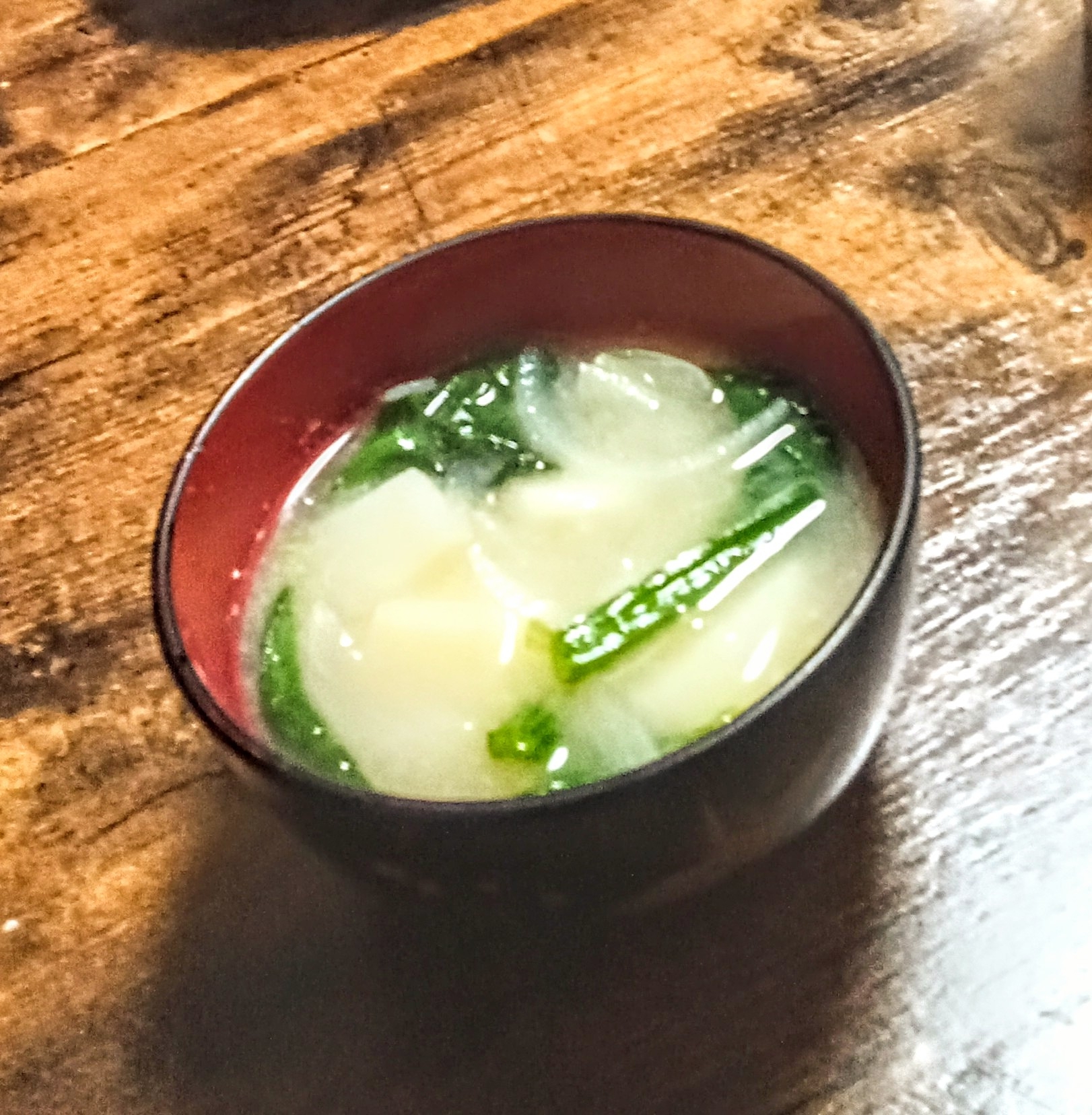 じゃがいも・玉ねぎ・ほうれん草の味噌汁