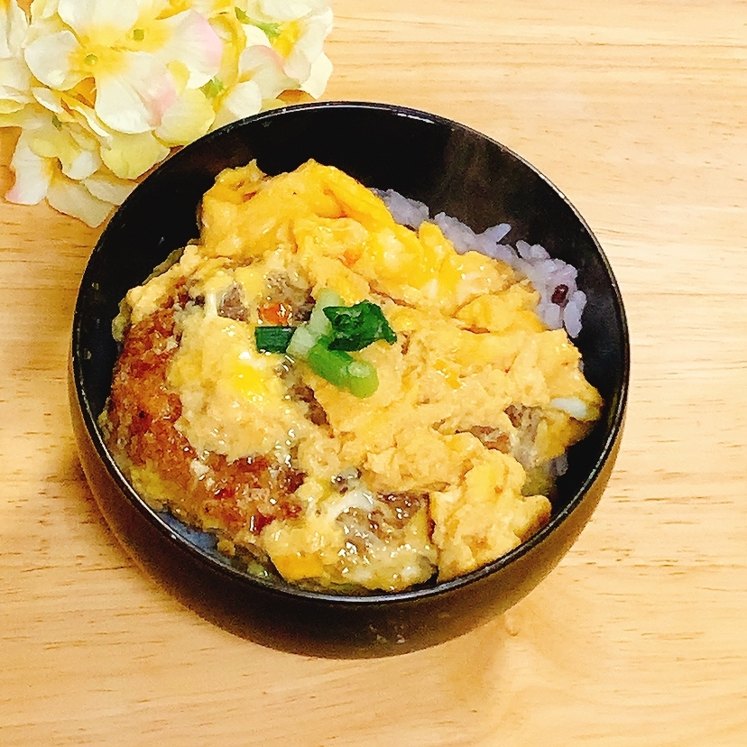 コロッケとじ丼