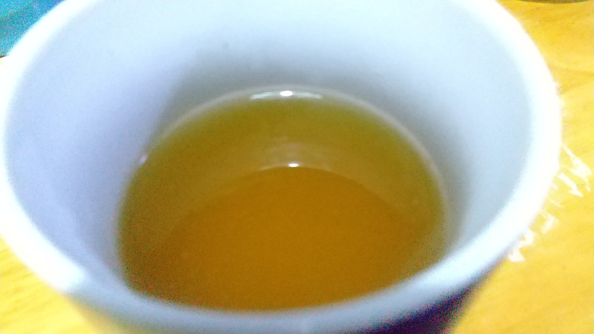 ごぼうの茹で汁でつくる。　ごぼう茶