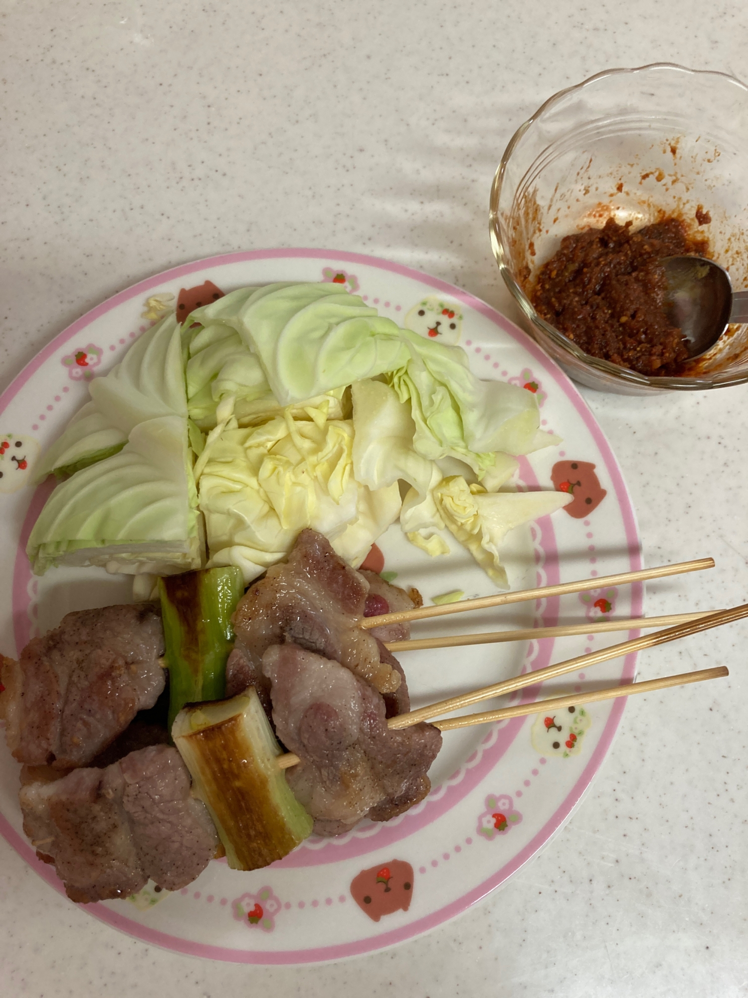 埼玉県の東松山の焼きトン!辛味噌!