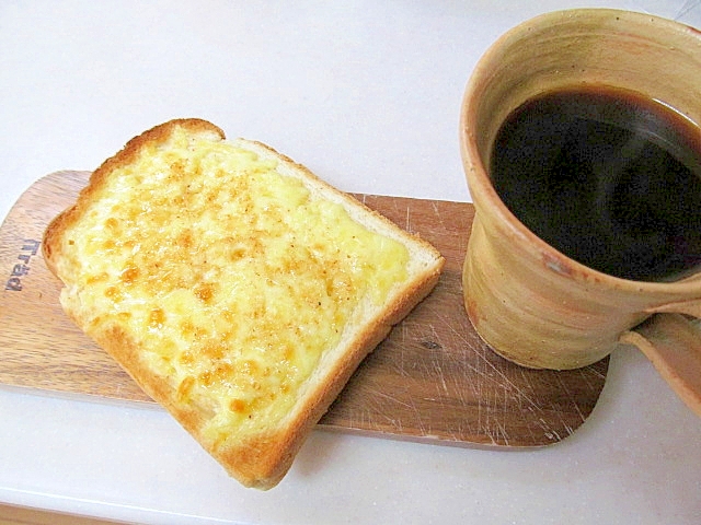 *ガーリックマヨチートースト*