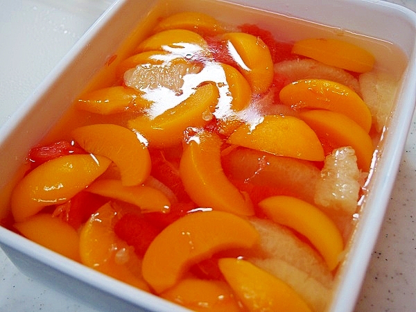 グレープフルーツと黄桃のゼリー