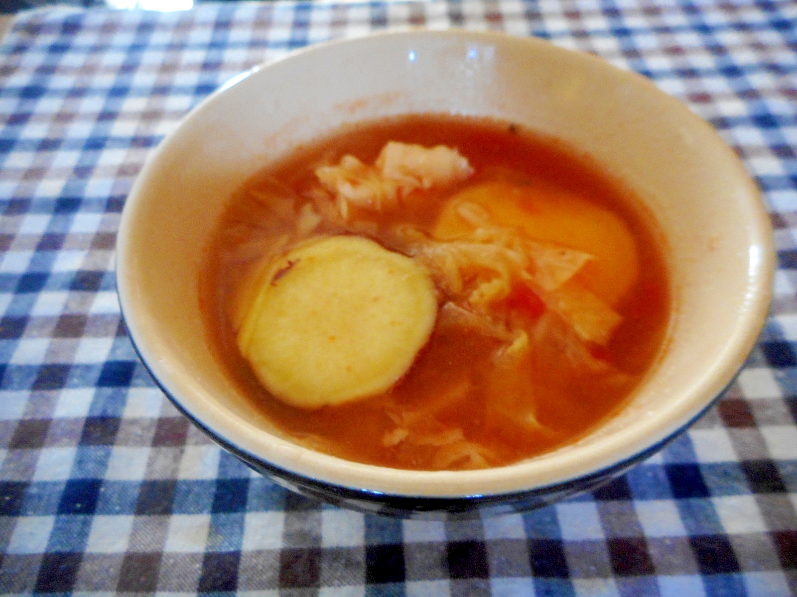 さつま芋とキャベツのトマトスープ