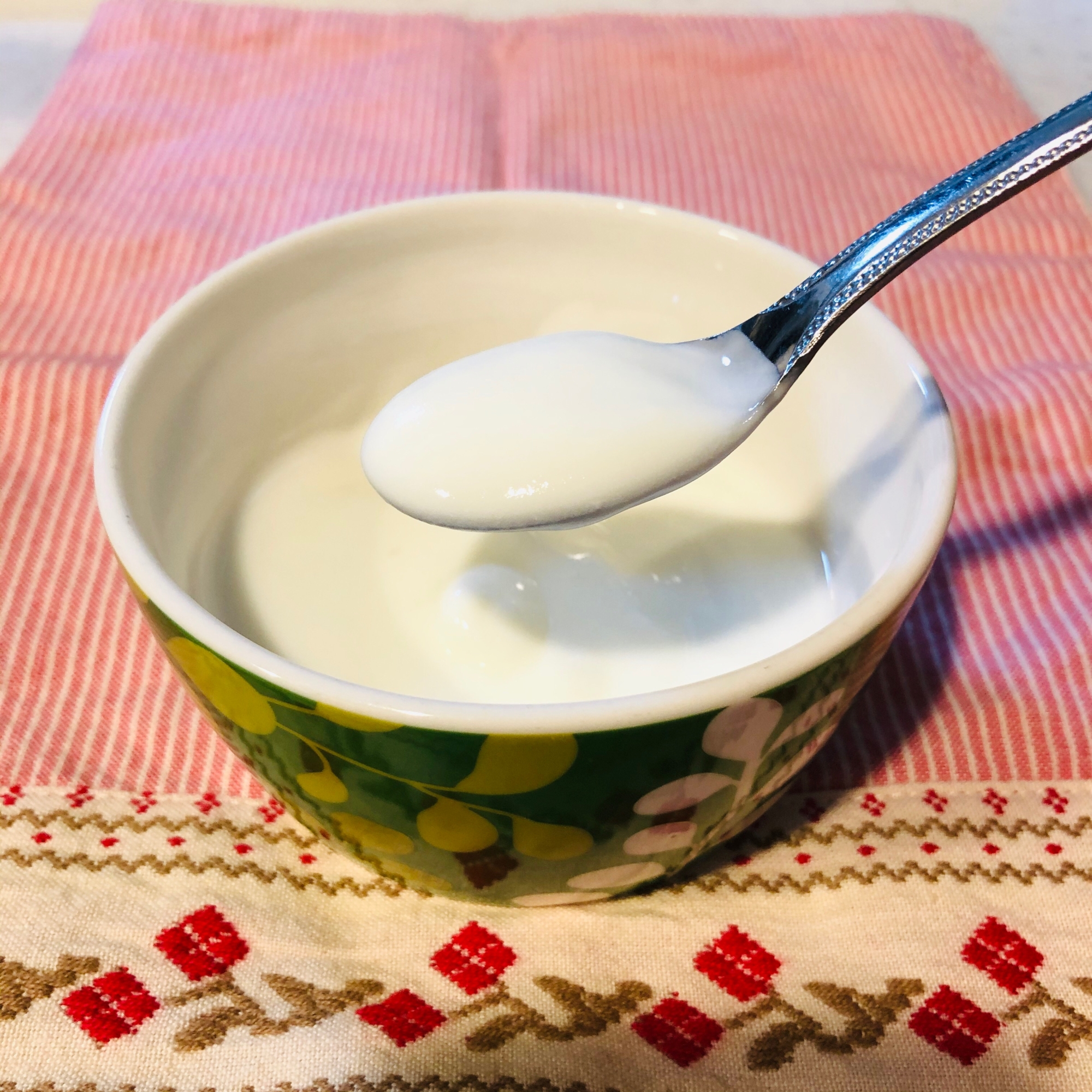 市販のヨーグルトをとろとろなめらかにする方法 レシピ 作り方 By Kapimaru 楽天レシピ 市販のヨーグルトをとろとろなめらかにする方法 レシピ 作り方 By Kapimaru 楽天レシピ