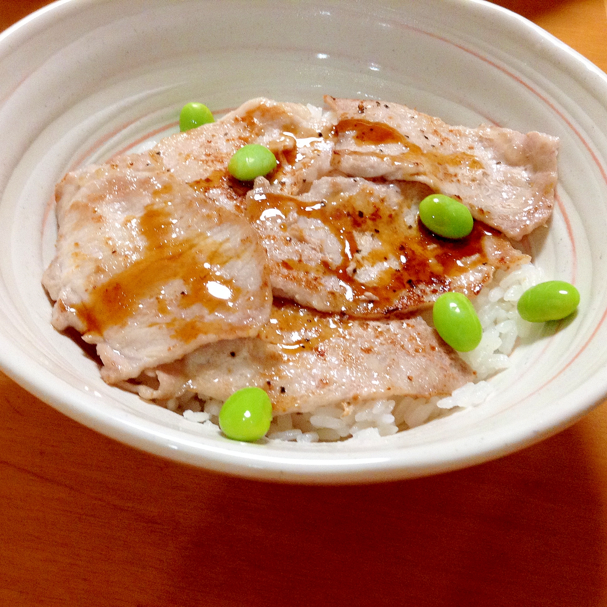 薄切りロース肉で豚丼