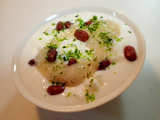 カッテージチーズと甘酒と小豆の美的和風ヨーグルト