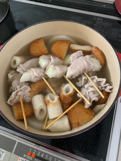 玉ねぎの豚肉巻き入りおでん☆