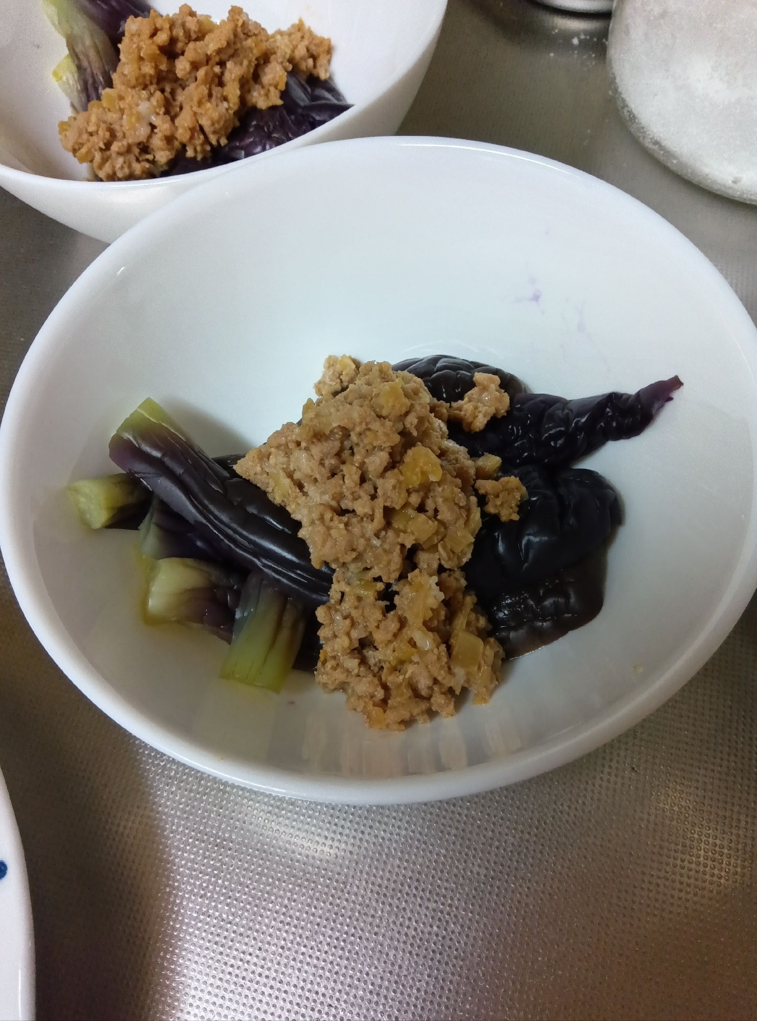レンジで茄子の肉味噌がけ