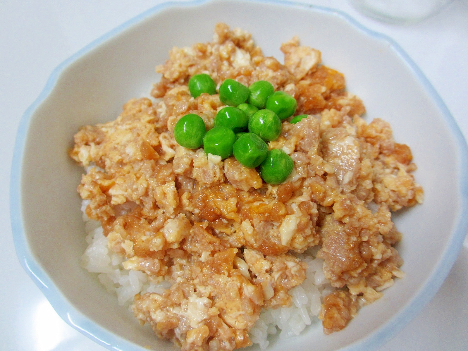 豚肉と卵のそぼろ丼