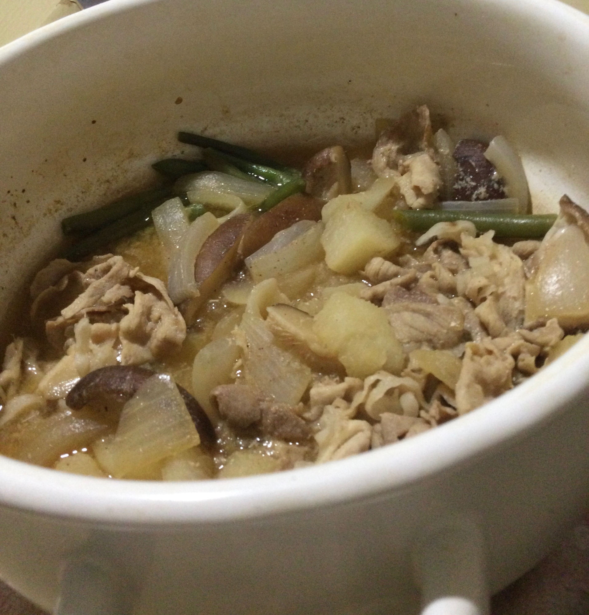 長芋椎茸玉ねぎいんげん豚肉の煮物♪