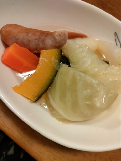 野菜がたくさん食べられますね♪
かぼちゃの甘みがおいしい(๑´ڡ`๑)