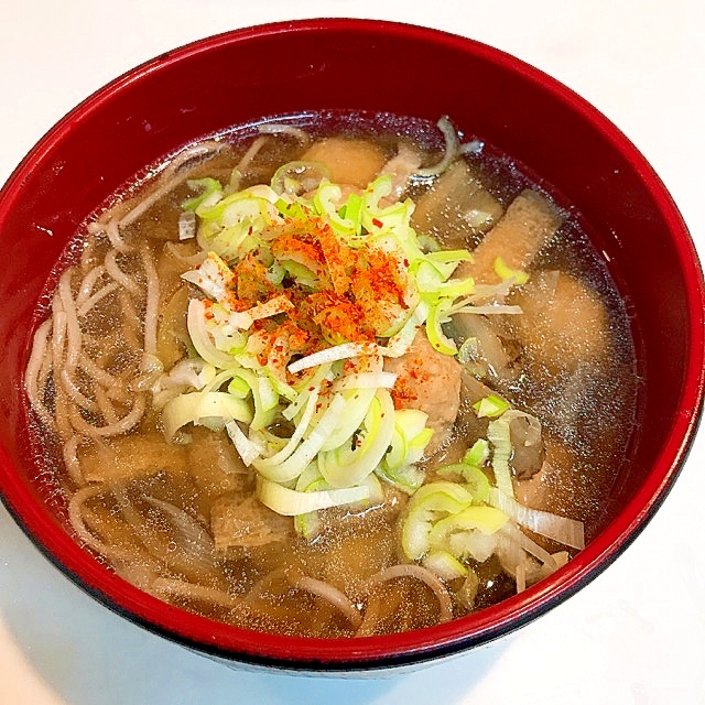 ダシが染み出す☆激ウマ鶏団子蕎麦