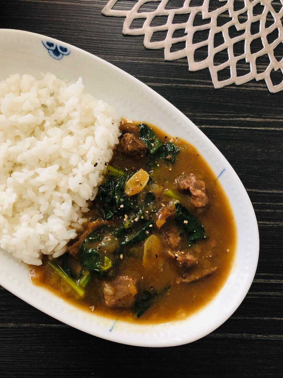 牛肉と小松菜のカレー