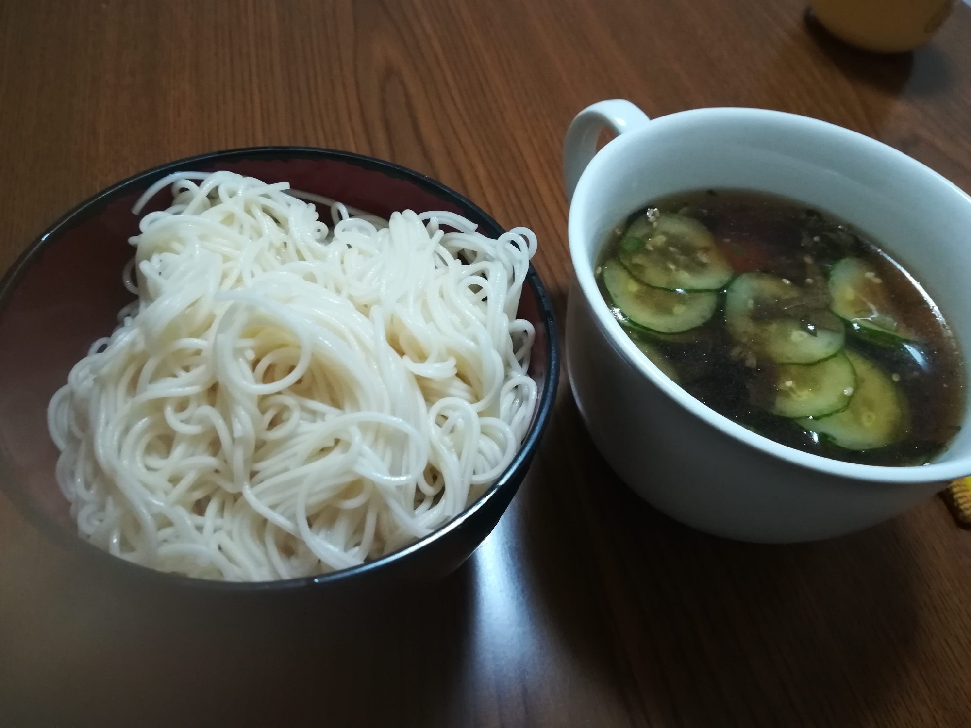 前日に漬けておく　きゅうりとトマトの素麺つけ汁