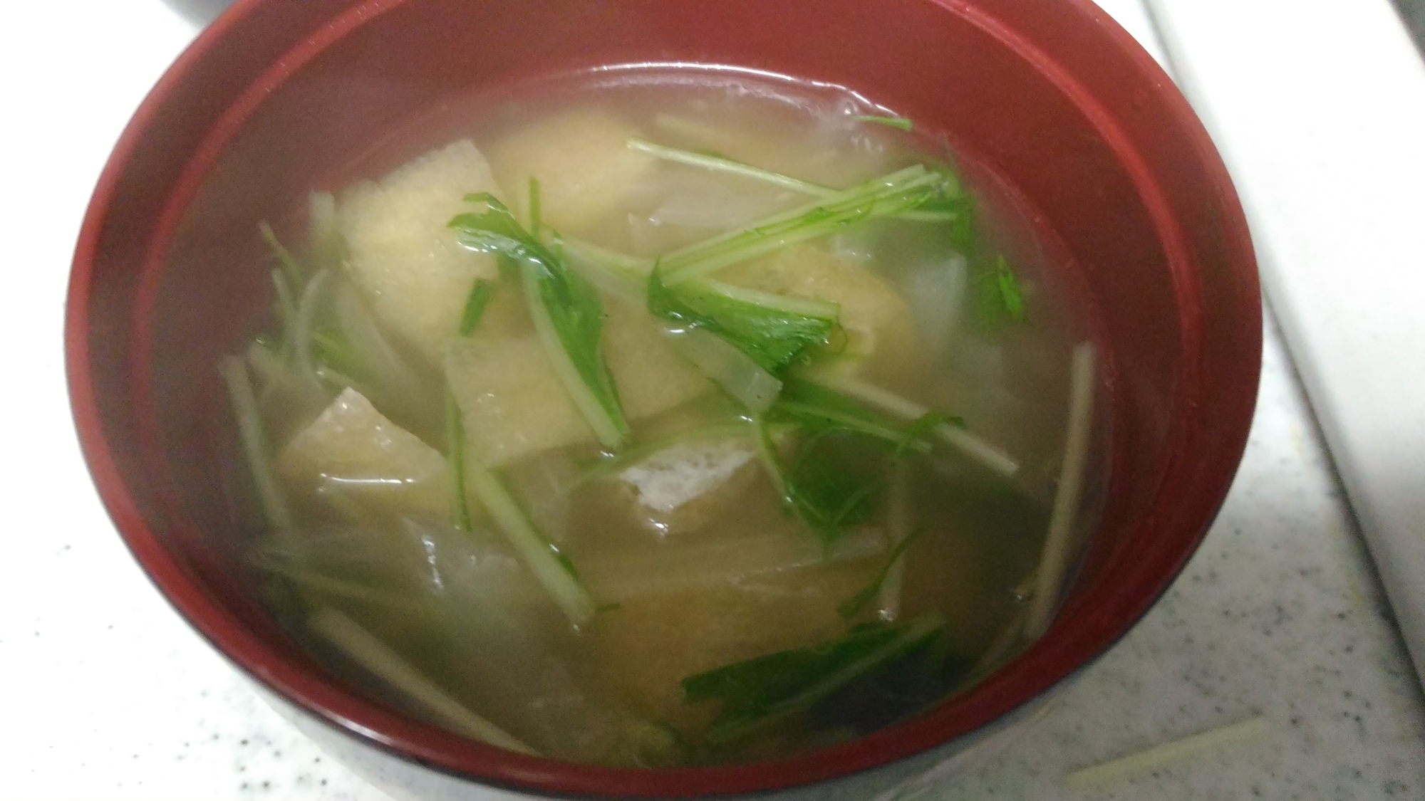 水菜と玉葱、あげの和風スープ