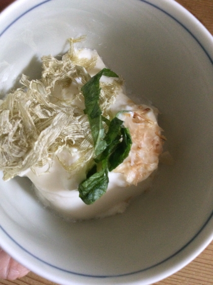 とろろ昆布冷奴