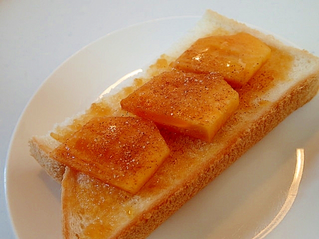 林檎ジャムと柿のシナモン香る食パン