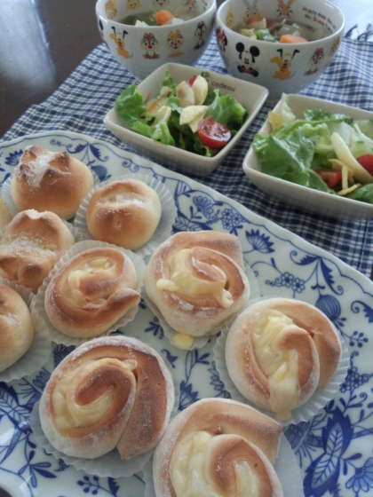 ん～！美味しい♪
おうちでパン焼くと、あつあつのホントの焼き立て食べられて幸せですね＾＾
惣菜パン初挑戦でしたが、とっても美味しく出来ました！
ご馳走様でした☆