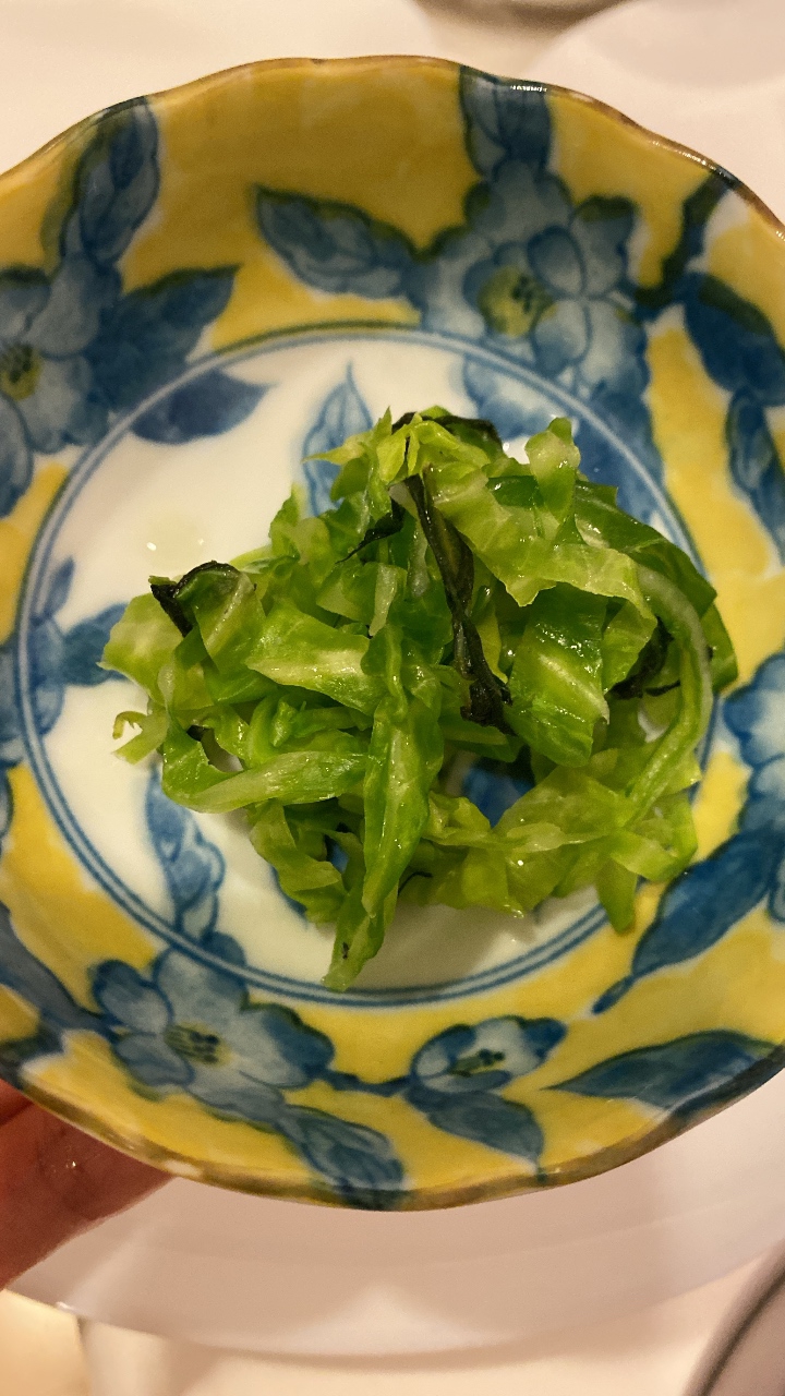 本当に簡単。大葉とキャベツの塩揉み