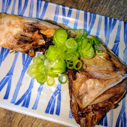 フライパンで ブリかまの塩焼き レシピ 作り方 By V るん 0394 楽天レシピ フライパンで ブリかまの塩焼き レシピ 作り方 By V るん 0394 楽天レシピ