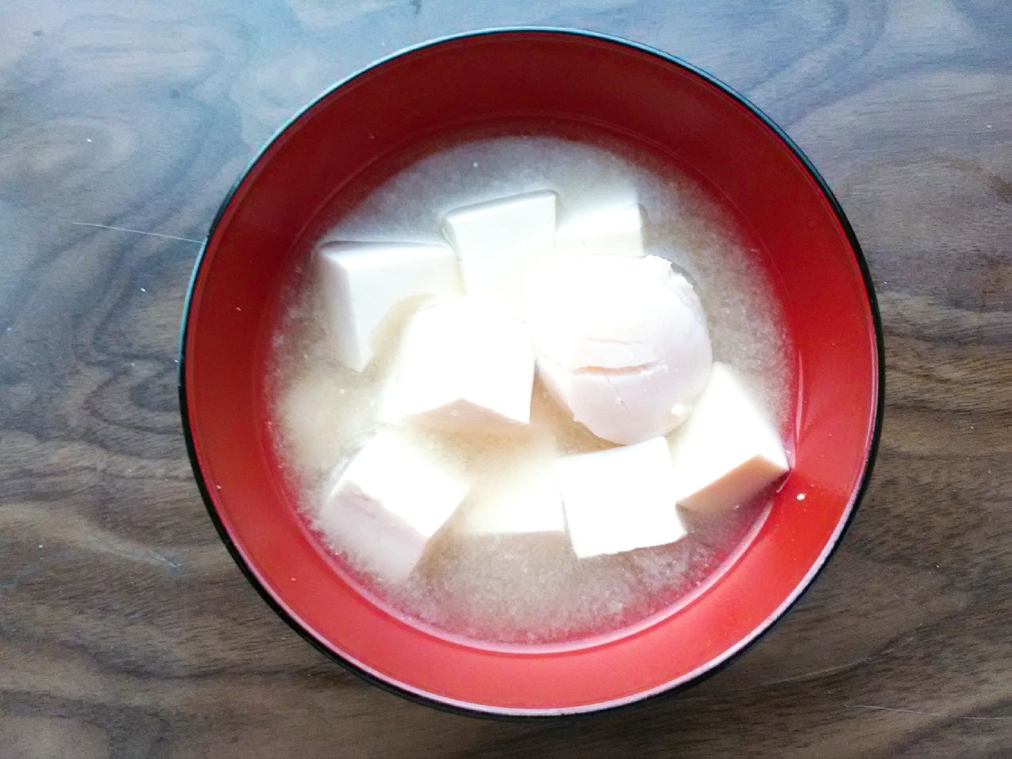 豆腐とホタテ貝柱の味噌汁