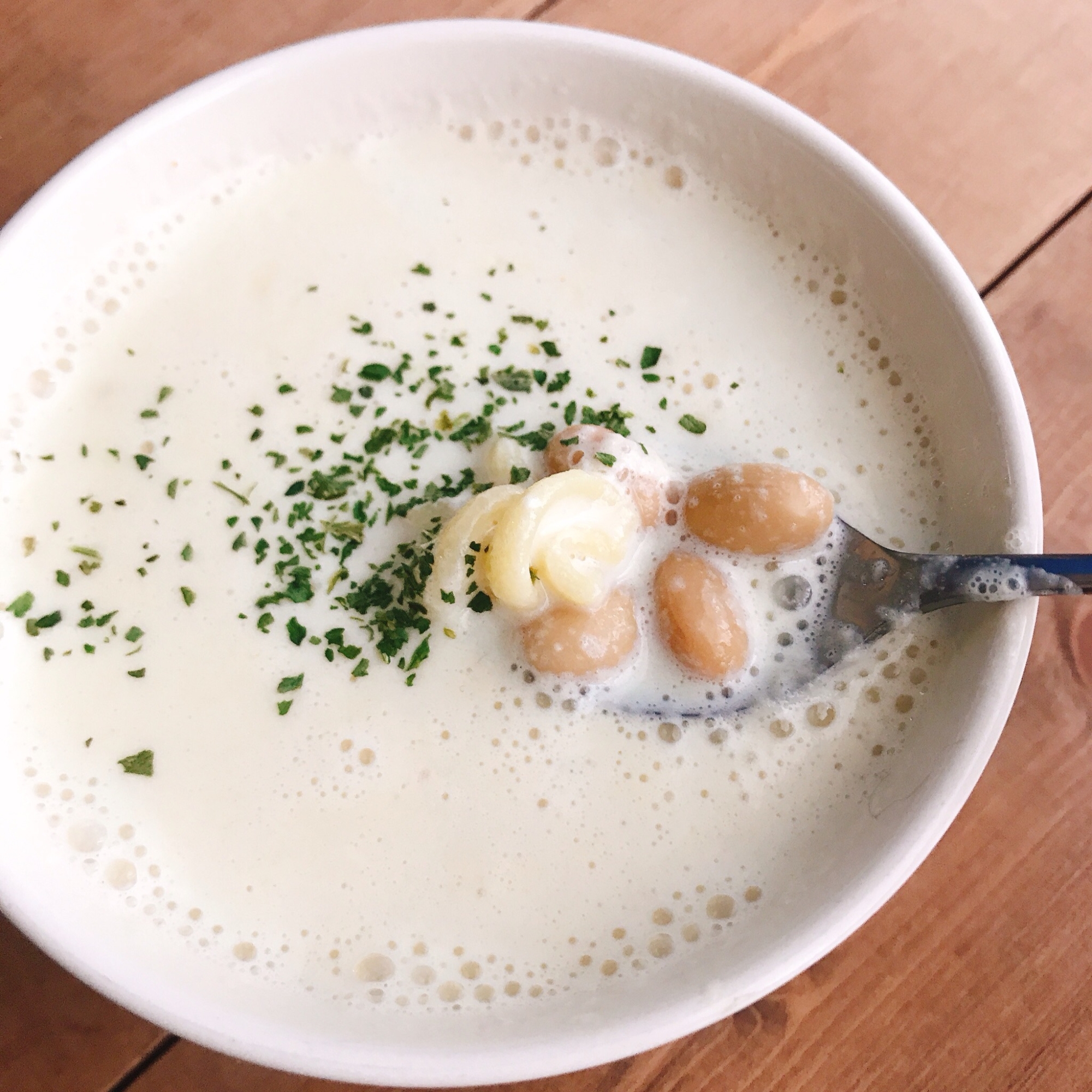 がっつり☆豆とマカロニの豆乳スープ