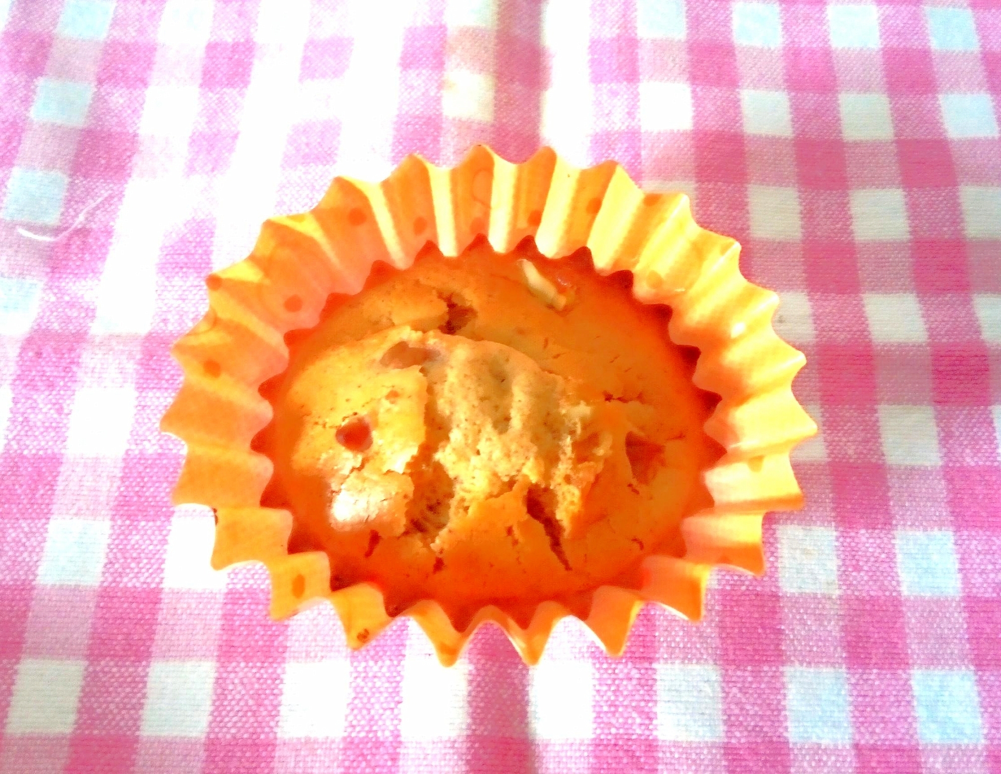 シナモン＆胡桃風味♪ふんわりカップケーキ