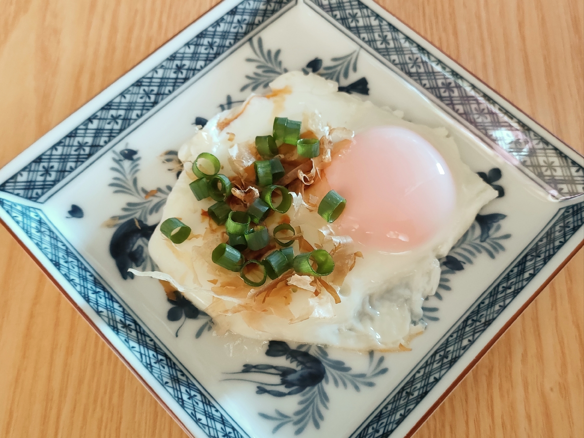 小ねぎとおかかの目玉焼き