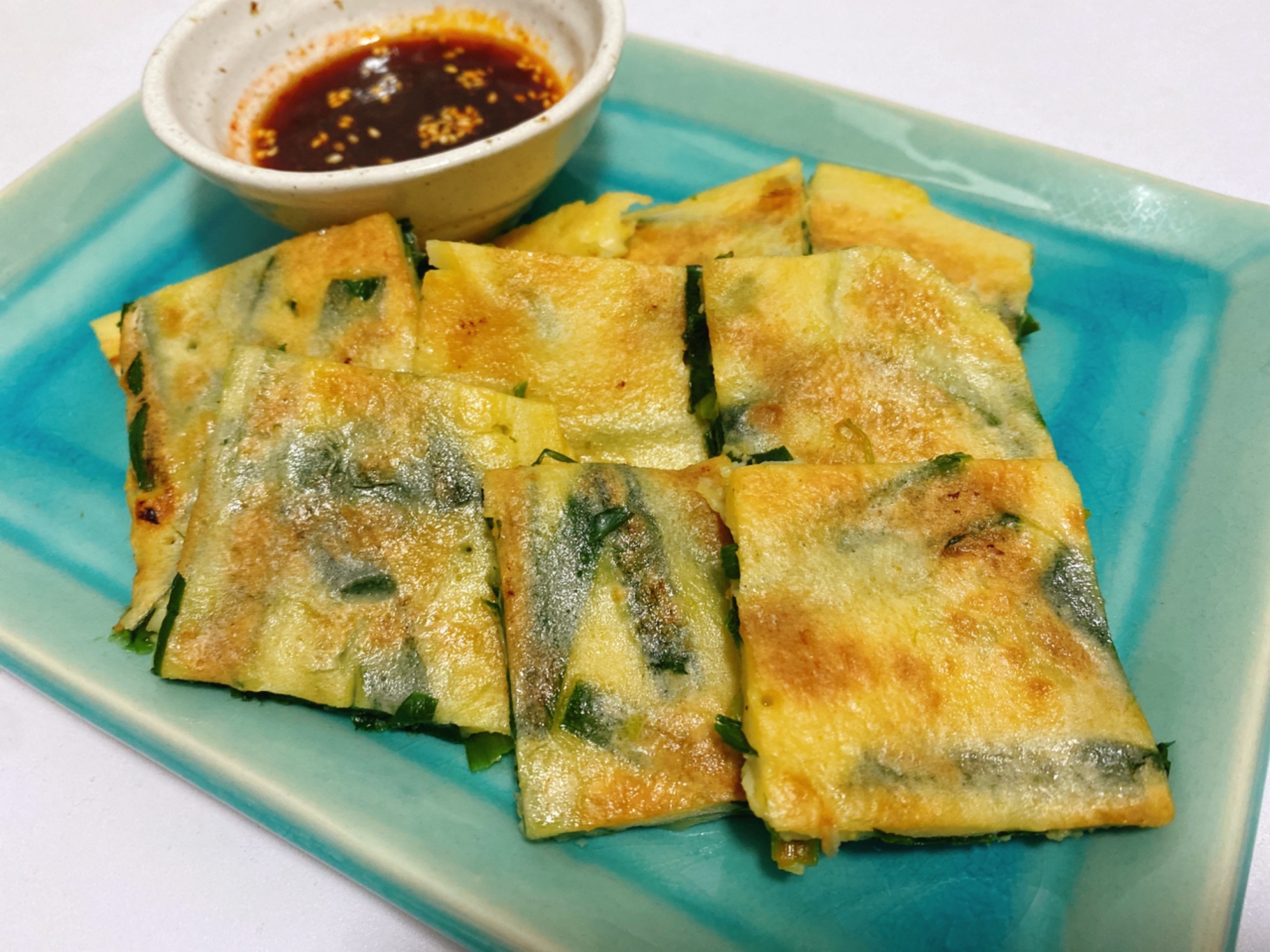 ピリ辛タレで食べるもっちりチヂミ