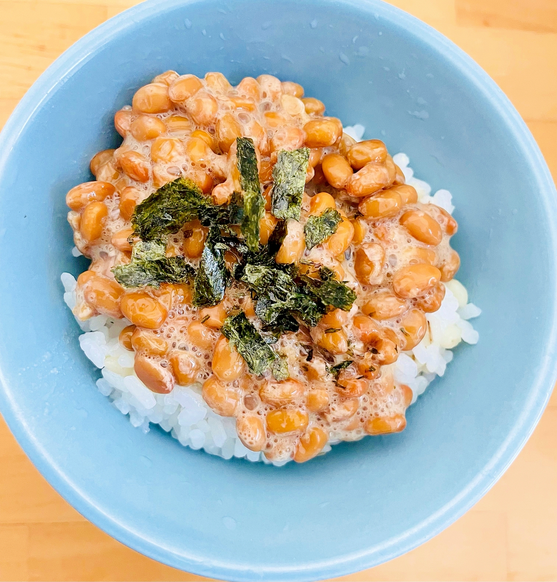 海苔と梅の納豆ご飯