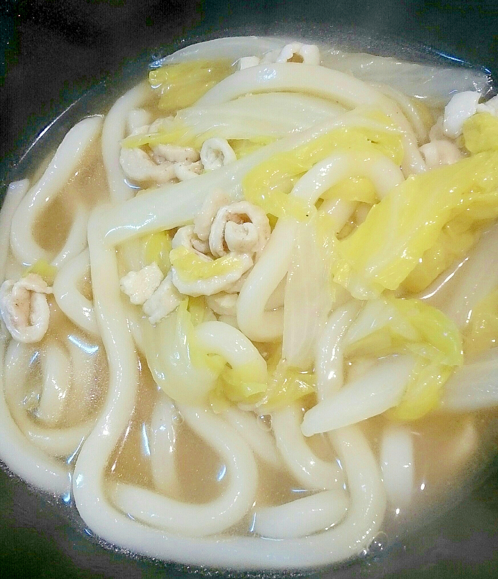 余った鶏の皮で『鶏の旨ダシうどん』