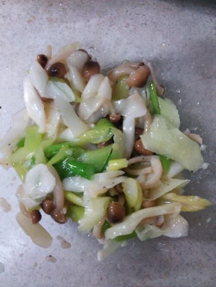 塩麹で韓流惣菜、しめじとねぎの塩麹ナムル