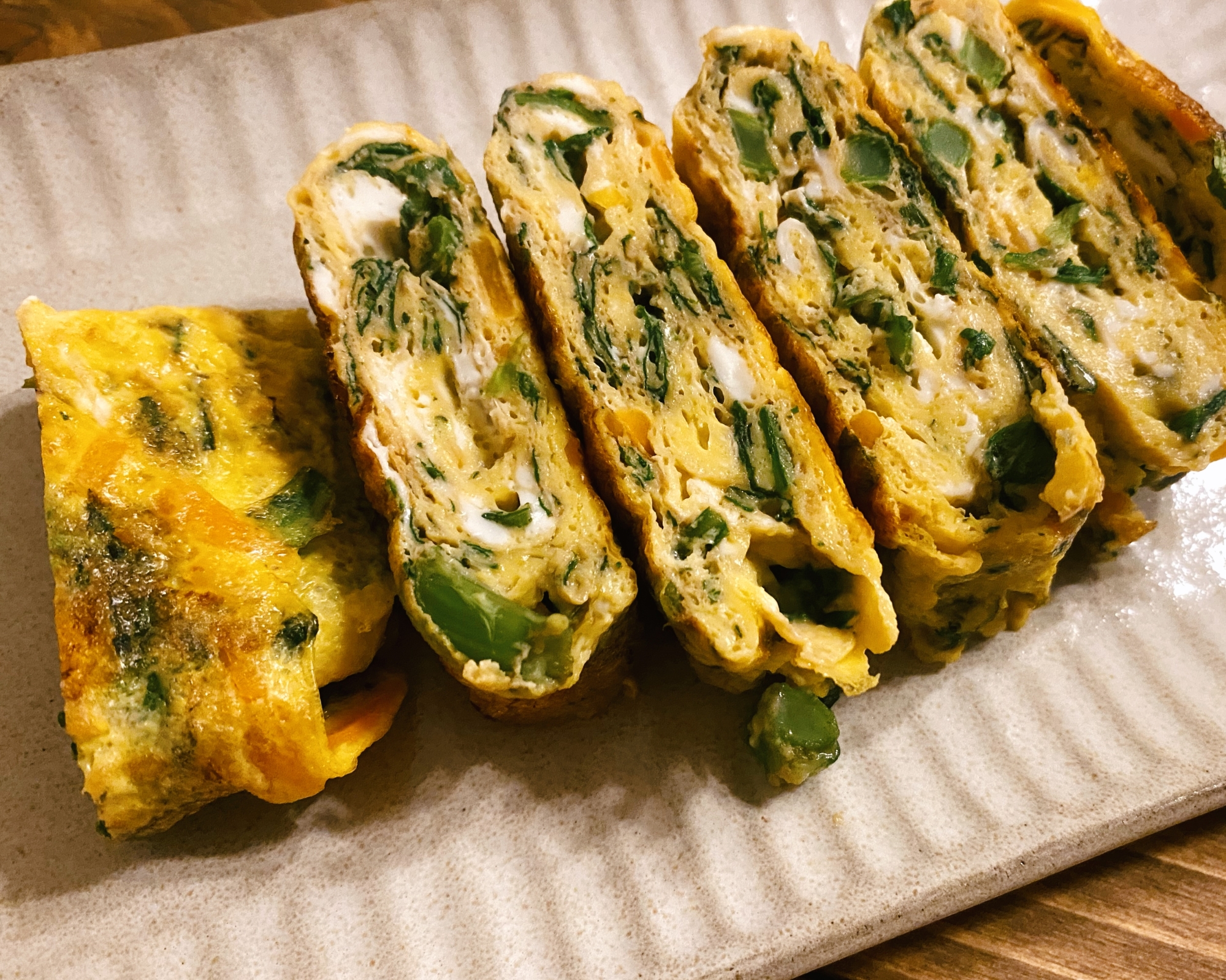 ꕥ  にんじんと春菊の卵焼き  ꕥ