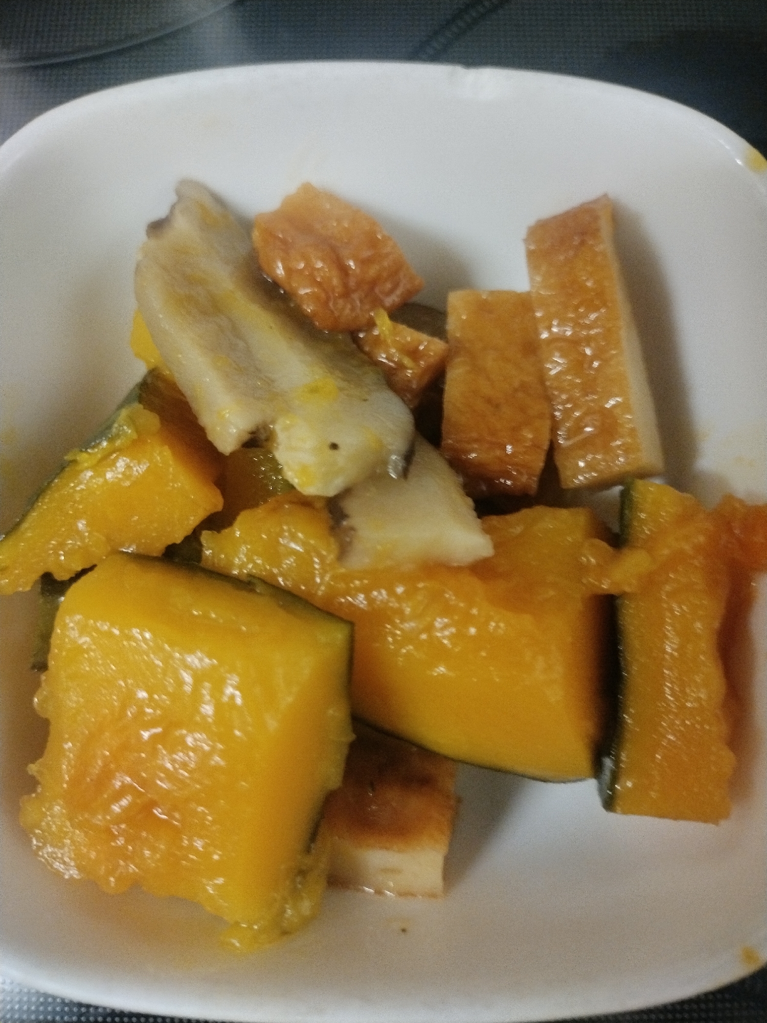 かぼちゃとさつま揚げとしいたけの煮物