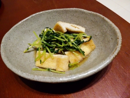 豆苗はいつも炒め物にしてましたが、煮ても美味しいんですね。豆苗のしゃきしゃきとした食感もあって、とても美味しかったです。