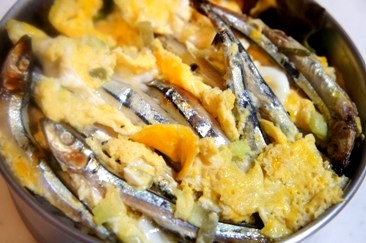 弁当救世主伝説274、きびなごふんわり卵とじ丼