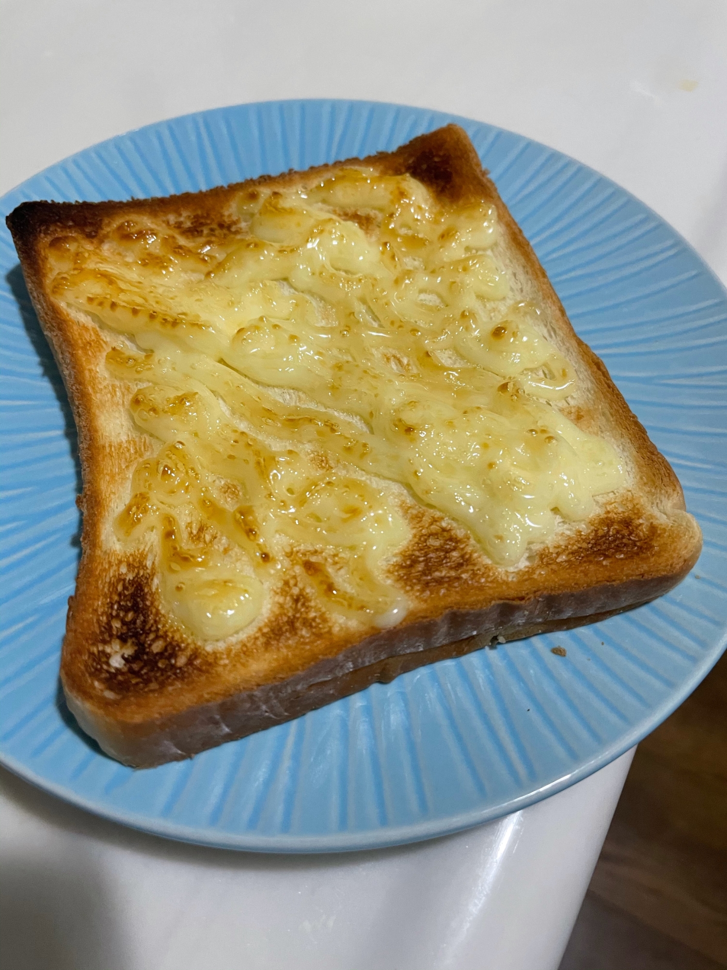 簡単朝食！特製マヨバターソースパン