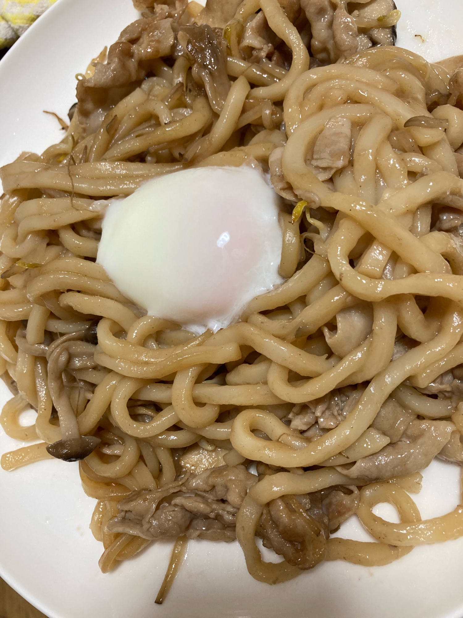 温玉のせ！甘辛焼きうどん