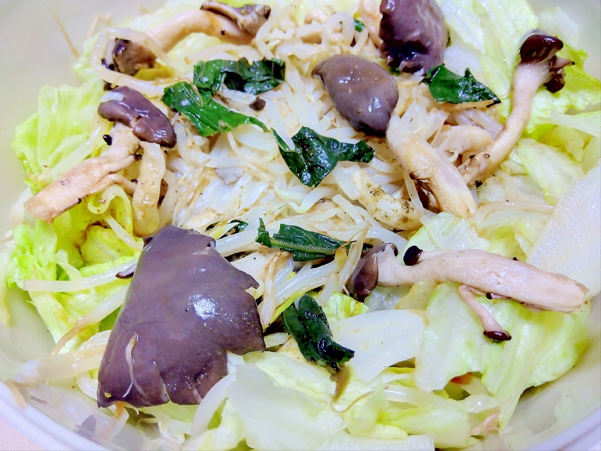 レタスえごま平茸もやしレンチンサラダ