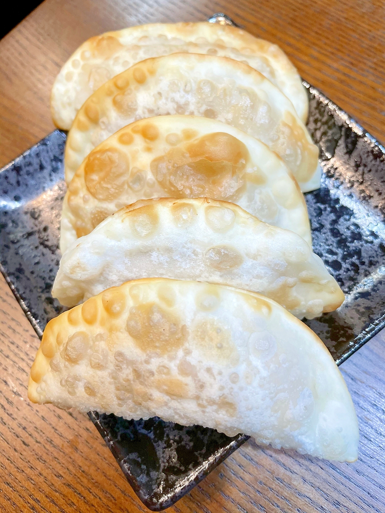 ツナの缶詰で納豆餃子