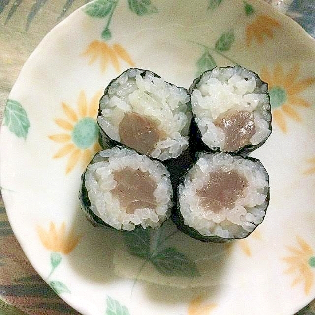 ビンチョウマグロの海苔巻き