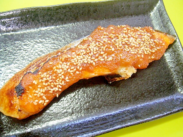 鮭の梅味噌焼き