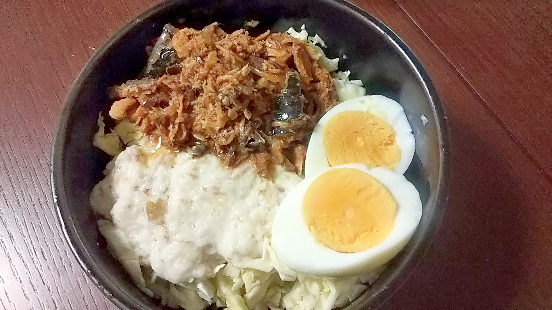 味付け不要☆サバ缶(醤油)でとろろサラダ