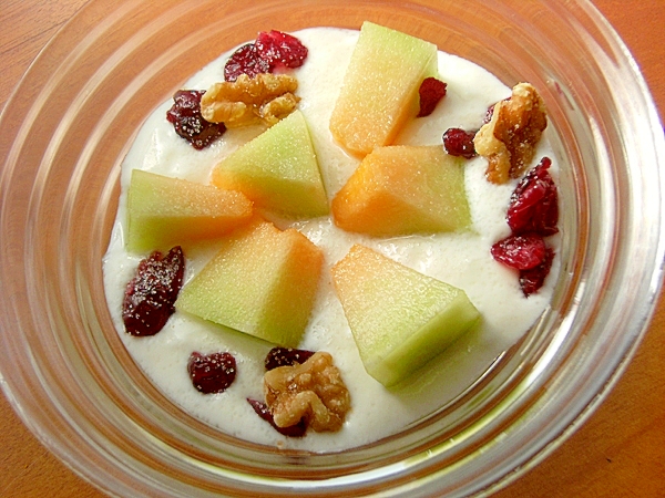 カットメロンでもオシャレにヨーグルト 胡桃ほか レシピ 作り方 By ジョン リーバス 楽天レシピ カットメロンでもオシャレにヨーグルト 胡桃ほか レシピ 作り方 By ジョン リーバス 楽天レシピ