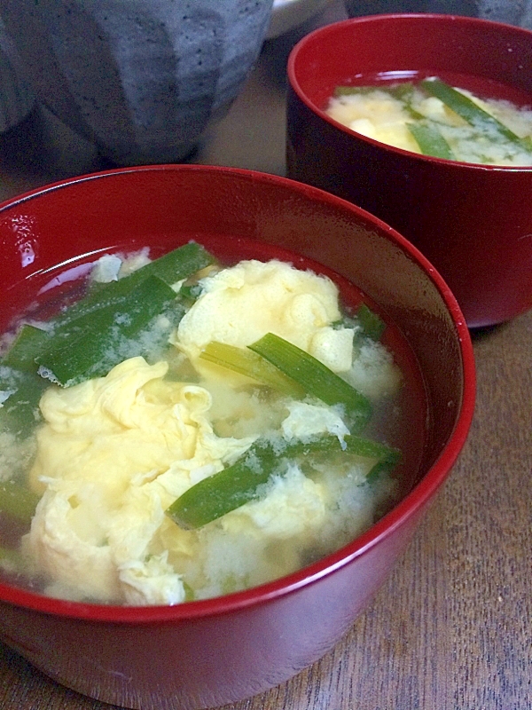 にらと玉子の味噌汁