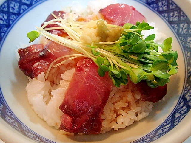 ❤ポン酢で　ぶり刺と生卵の丼❤