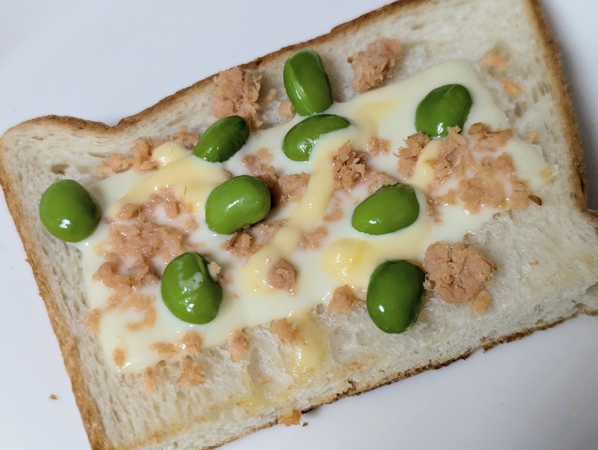 枝豆＋鮭＋チーズマヨトースト