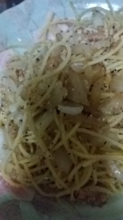 節約パスタ★カチョエペペ風チーズパスタ